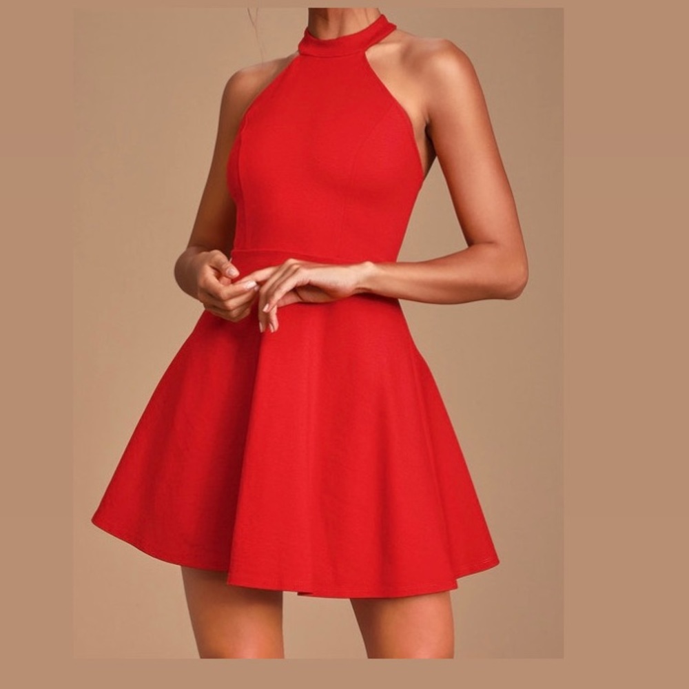Red Dress - Picture 5 of 5